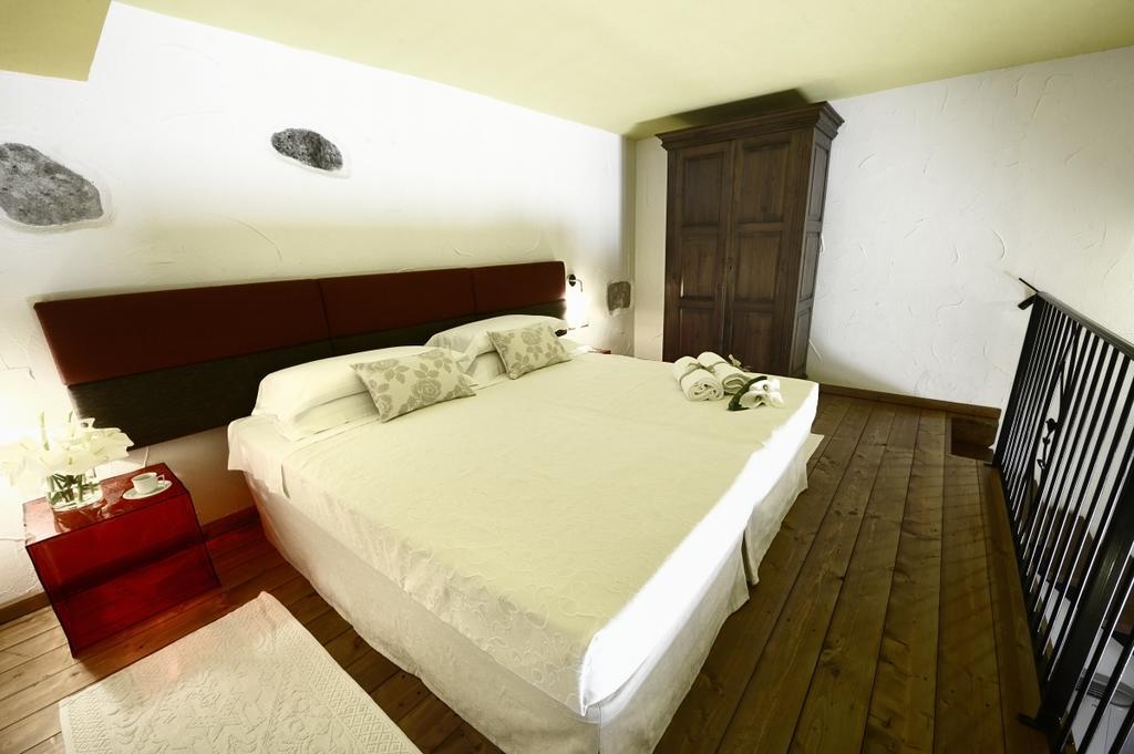 Il Giardino Degli Aranci Bed & Breakfast Mores ห้อง รูปภาพ