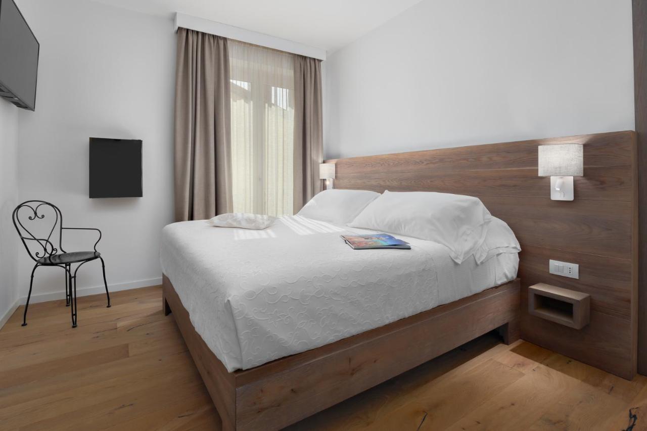 Il Giardino Degli Aranci Bed & Breakfast Mores ภายนอก รูปภาพ