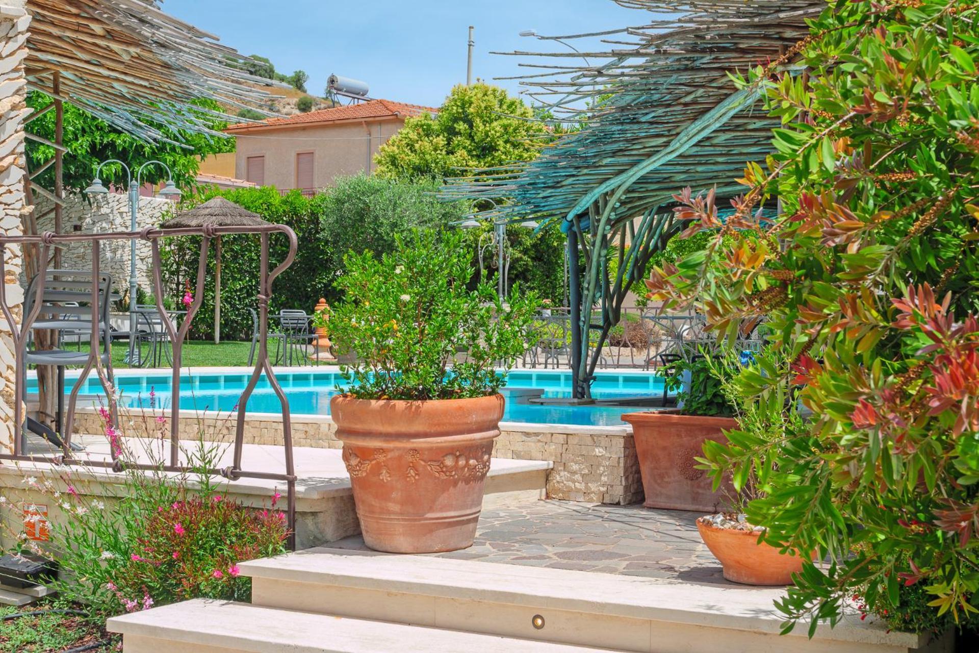 Il Giardino Degli Aranci Bed & Breakfast Mores ภายนอก รูปภาพ